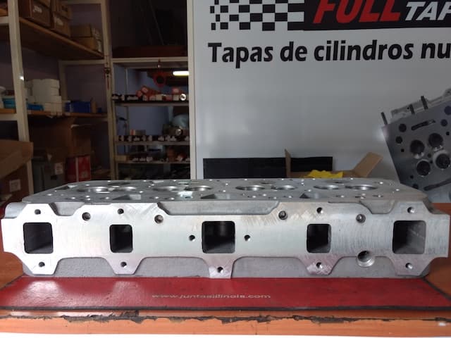 Tapa de Cilindros Peugeot Indenor XD2 (Peugeot 504) miniatura 2